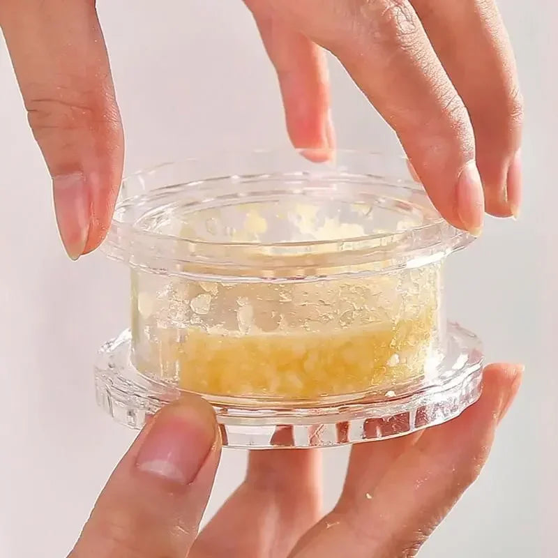 Effortless Garlic Crusher™